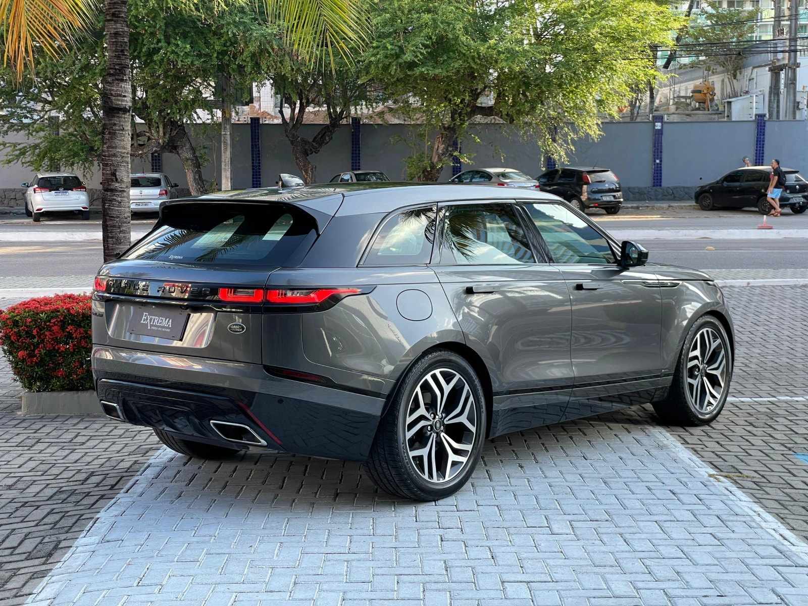 P300 SE R